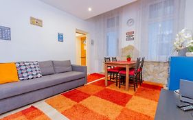 Sera'S Place In My Lovely Budapest